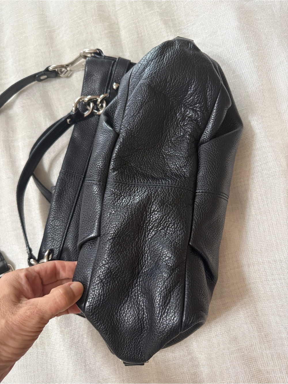 Coach Black Pebbled Leather Shoulder Bag with Chain Details - Picture 5 of 11